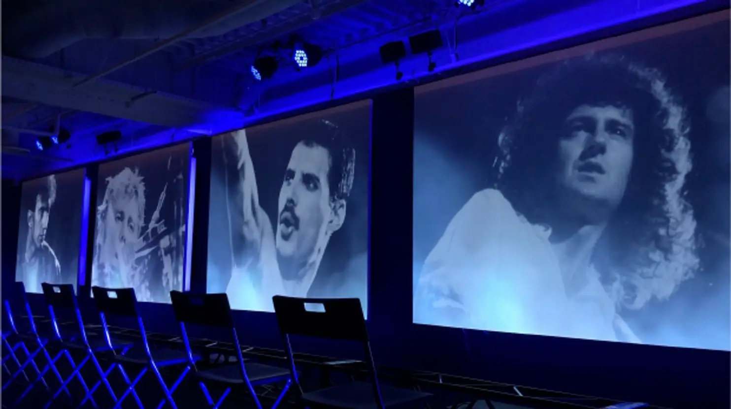 「QUEEN50周年展-DON’T STOP ME NOW-」内のコンテンツ制作を手掛けました。 2022年2月13日(日)まで、西武渋谷店 モヴィーダ館にて好評開催中.